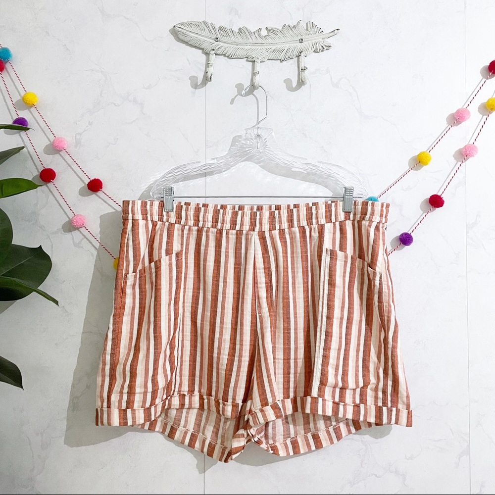 Old Navy XL High Rise Striped Linen Cotton Blend Elastic Waist Pull On Shorts